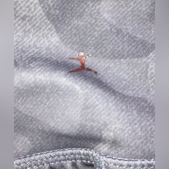 2 Piece Danskin! Navy Dri-More Racerback Tank Loose Sm w CAMO Capri leggings Med - Picture 13 of 14